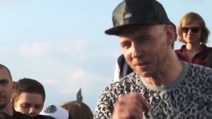 ДЕВУШКА НА ВЕРСУС БАТТЛЕ