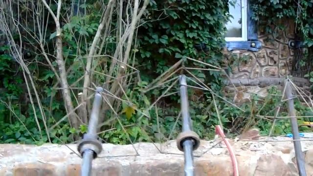 строительство собачьей будки на заборе.скульптуры. собаки. смотреть онлайн