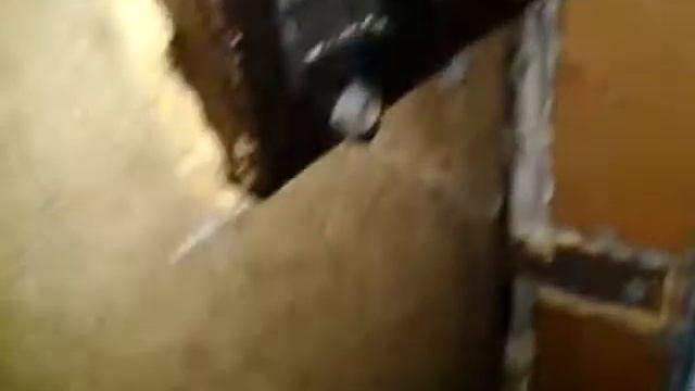 Исследуем заброшенное здание смотреть онлайн