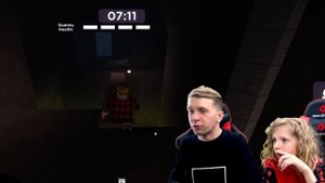 НАПАДЕНИЕ ЖЕЛЕЙНОГО МЕДВЕДЯ в ROBLOX Часть #1 Выбираемся из Дома Медведя с Миланой