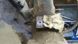 SsangYong Kyron удаление обломанных болтов датчиков ABS