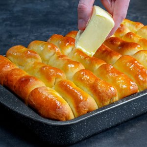 Самые пышные и ароматные сдобные булочки