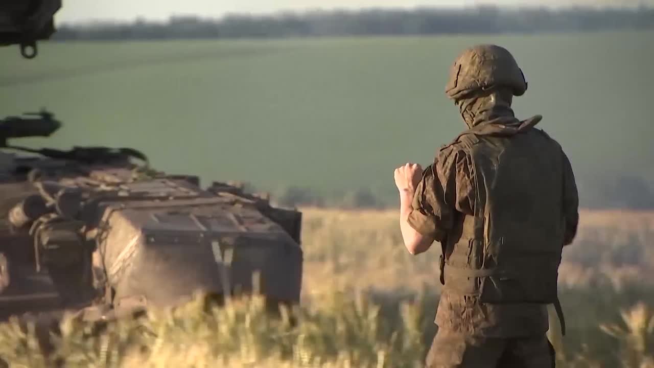 ????? Кадры боевой работы российских ЗРК «Бук» в зоне СВО. смотреть онлайн