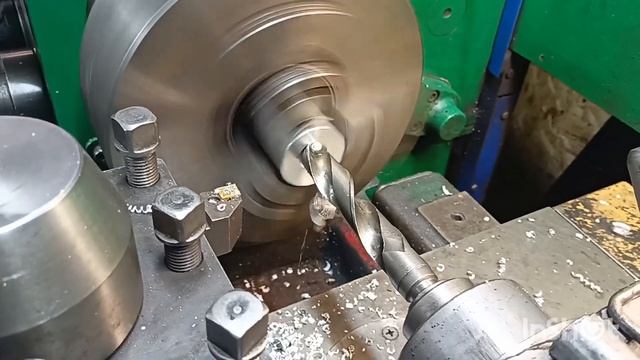 Ремонт переднего кулака снегохода Yamaha смотреть онлайн