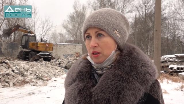 22.12.2020 Аварийные хозпостройки сносят на территории школы № 79 в Нижнем Новгороде.mp4