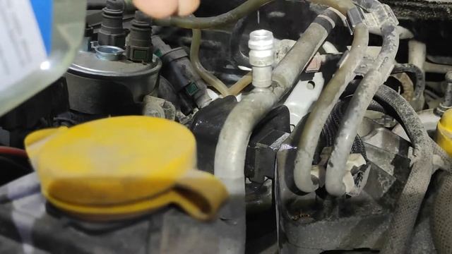 Как найти утечку в кондиционере автомобиля?