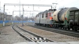ВЛ80С-1206 с грузовым поездом