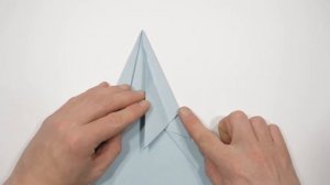 Как сделать из бумаги истребитель.
