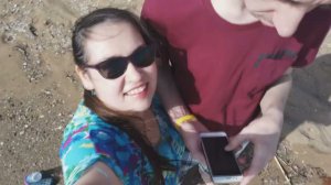 ГОРНИЧНАЯ ПОДАРИЛА БУКЕТ ГУЛЯЕМ НЕ ТУРИСТИЧЕСКИМИ ТРОПАМИ)