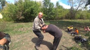 Уличная драка. Удар головой. Тракторист взял за грудки. Вадим Старов Ударная Защита Система Спецназ