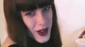 Очень длинный язык.Very long tongue.