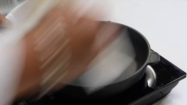 AMT Pans (Non-Stick Surface Demonstration)