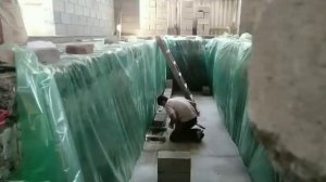 Смотровая яма в гараже.