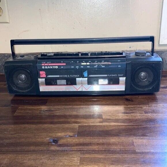 Винтажный черный стереомагнитофон Sanyo MS450 AMFM Кассетный магнитофон Mini Boombox-произведён в КО