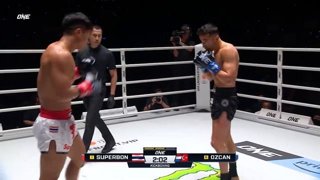 STUNNING Head Kick Knockout ? Superbon SLEPT Tayfun Ozcan смотреть онлайн