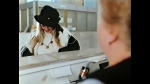 Фрагмент из х/ф «Московские каникулы» (1995 г. реж Алла Сурикова)