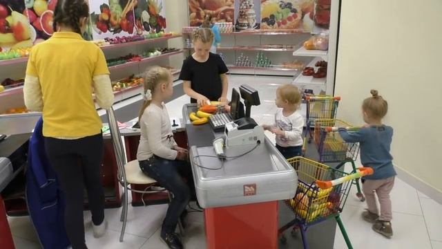 Киндерлэнд - обучаемся профессиям и зарабатываем смотреть онлайн