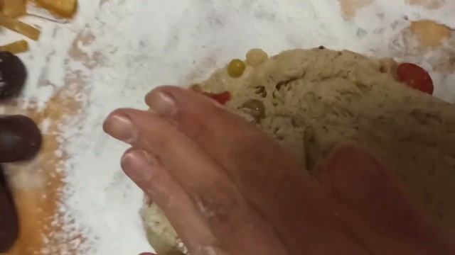Рождественский штоллен. Формовка