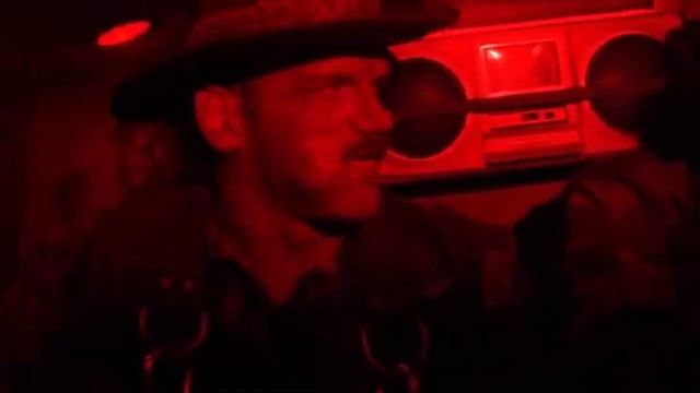 Хищник, полет на вертолетах смотреть онлайн