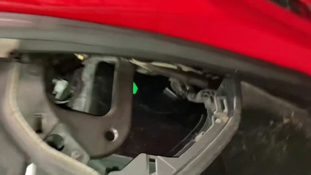 How to open Audi A4B6 2002 damaged glove box. Kак открыть сломанный бардачок ауди а4б6 2002 года смотреть онлайн