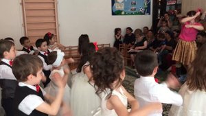 Пеппи длинный чулок в гостях на выпускном бале МБДОУ №4 "Соколенок"