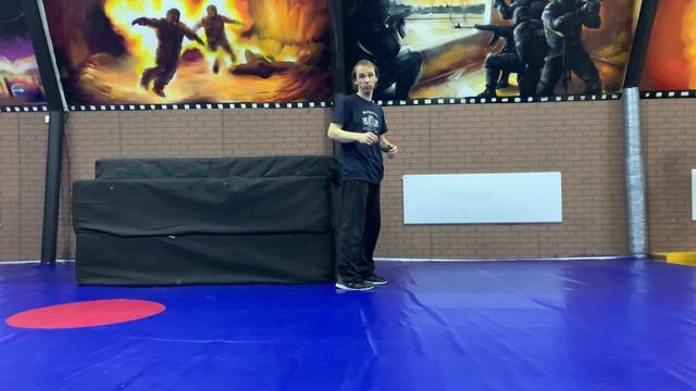 Сальто назад - знакомство и обучение