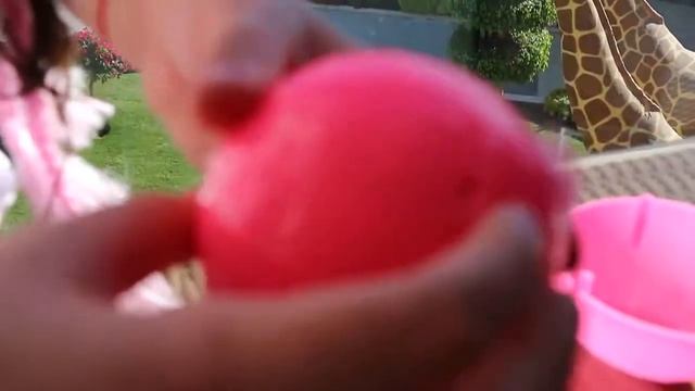 ЛОЛ OMG КРУГЛЫЙ БОЛЬШОЙ ПРОТИВ МАЛЕНЬКОГО/ЛОЛ С ВОЛОСАМИ/ПОДДЕЛКА смотреть онлайн