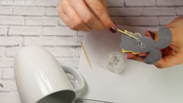 Мастер-класс: Как приклеить фигурку из полимерной глины к кружке / polymer clay tutorial смотреть онлайн