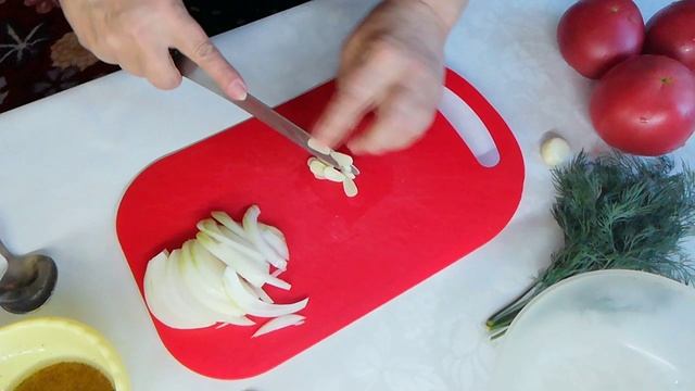 ВКУСНЕЙШИЙ САЛАТ ИЗ ПОМИДОР.