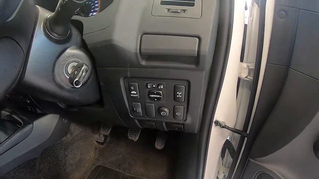 TOYOTA HILUX ICON 4X4 D-4D DCB смотреть онлайн