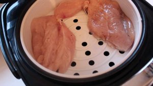 Курица на пару в мультиварке / как приготовить курицу на пару / сколько готовить курицу на пару