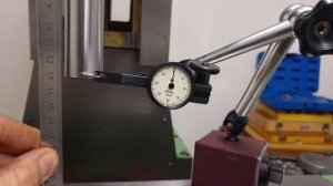 Фрезерный станок МС-51 -- Проверка на перпендикулярность и биение шпинделя