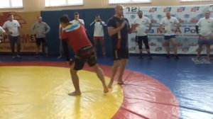 Проход в ноги и защита от него техника Федора Емельяненко