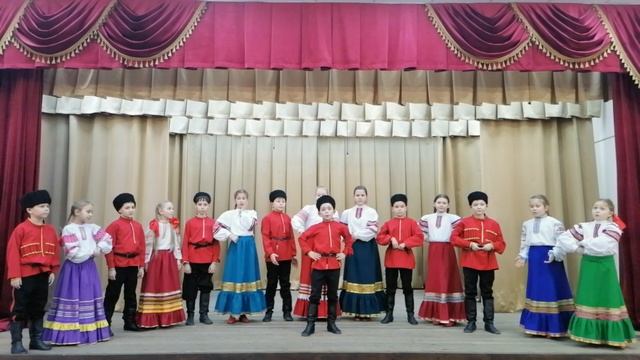 "Як бы мэни билый кинь", записана в ст.Анастасиевской. "Хуторок", "Казачья песня", п.Октябрьский