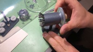 Инструмент для снятия/установки стекла на часы