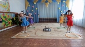 Танец Хулахуп