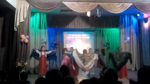 Танец"Павлово посадских платков"