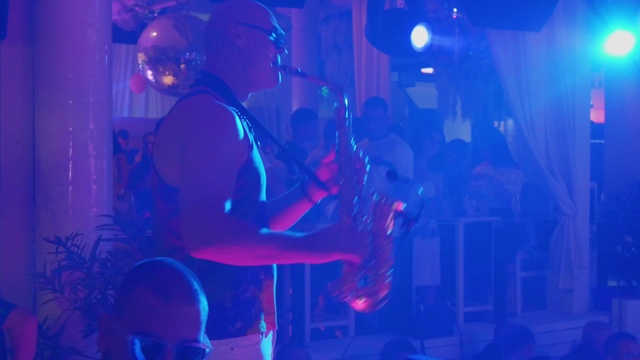 Клубный Саксофонист Syntheticsax Михаил Морозов