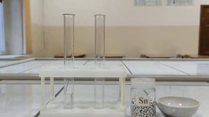 Взаимодействие олова с кислотами и щелочами