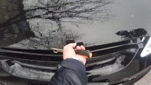 Амортизатор задней двери от Нивы под капот на Honda Fit GD1