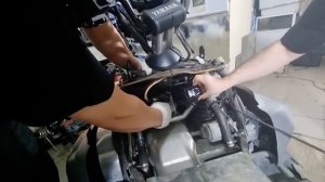 Подготовка к зимнему сезону. Замена свечей на снегоходе Yamaha Venture Multi Purpose.