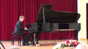 HAYDN Sonata D-dur, I mov. (No.50, Hob.XVI/37) Vitaly PETROV, piano, 11y.o.