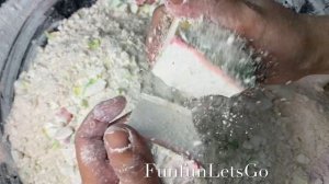 PINK POWDER & DYED LIME GREEN | FRESH GYM CHALK & REFORMS =)