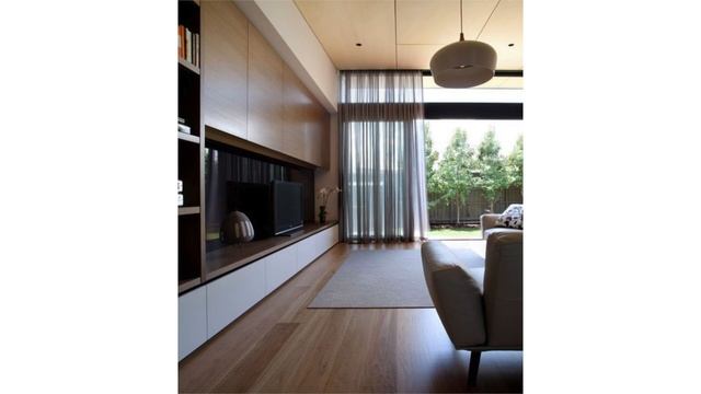 How to design around bulkheads - Design Lesson 20