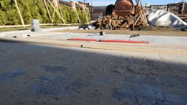 Как правильно класть гранитную пиленую брусчатку ? Мостовая Ру смотреть онлайн