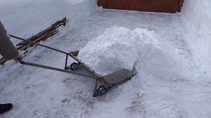 Скребок (скрепер) для снега на колесах и без