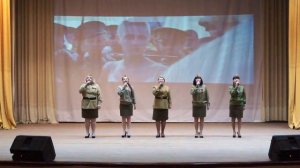 По мосткам тесовым