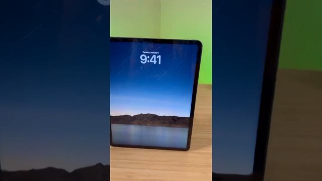 Customizable iPad Pro Lockscreen…#iPadOS17