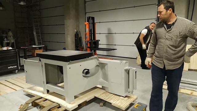 Распаковка форматно раскроечного станка Fors 3200 plus смотреть онлайн