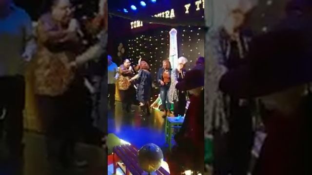 Flor Andino bailando flamenco смотреть онлайн